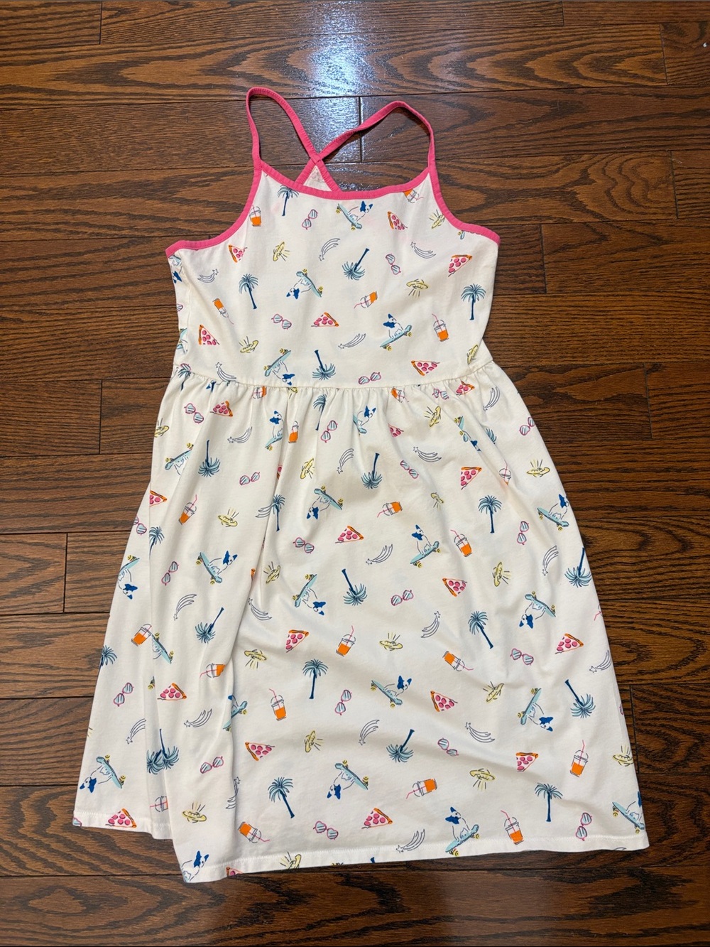 Perfect dress for summer! Breathable and barely worn. ☀️🌴